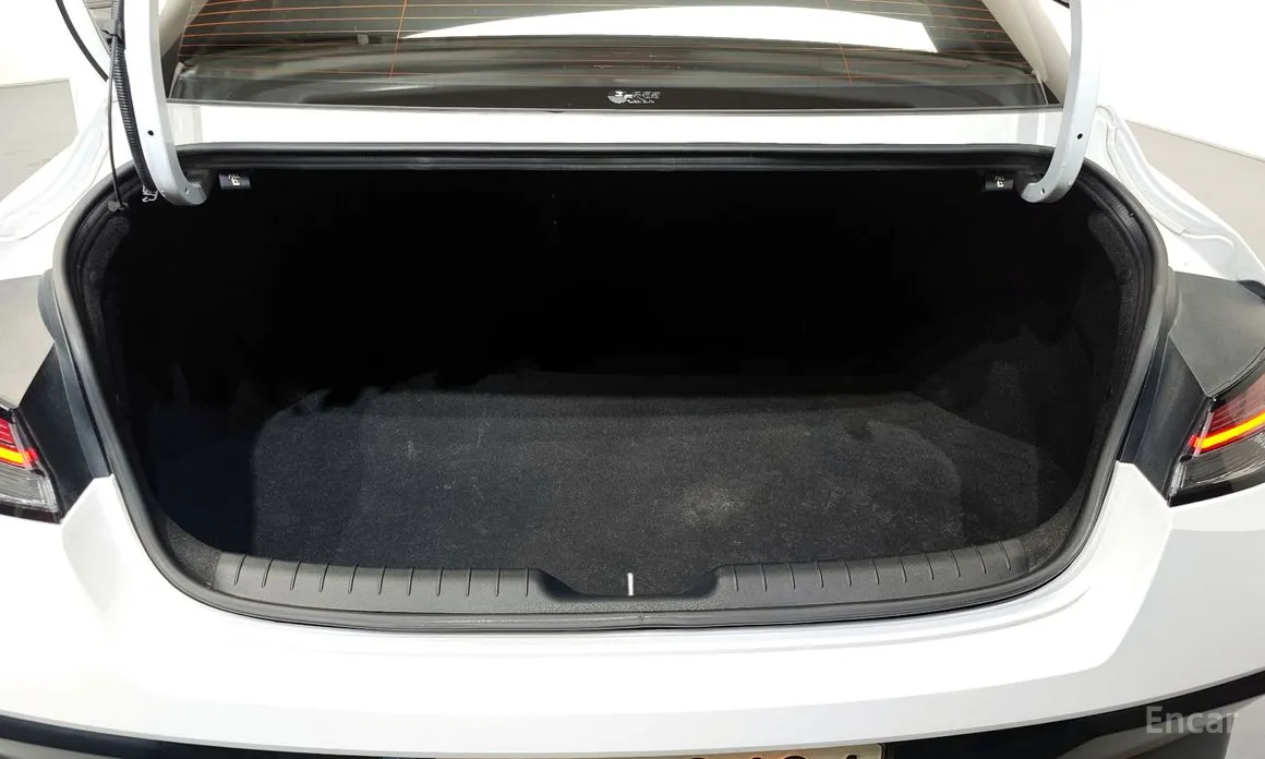 Фото 21 - Hyundai Avante