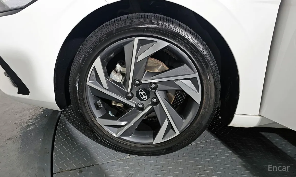 Фото 5 - Hyundai Avante