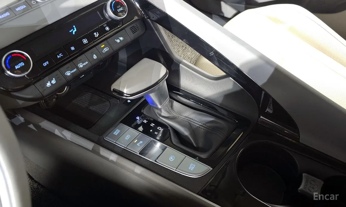 Фото 9 - Hyundai Avante