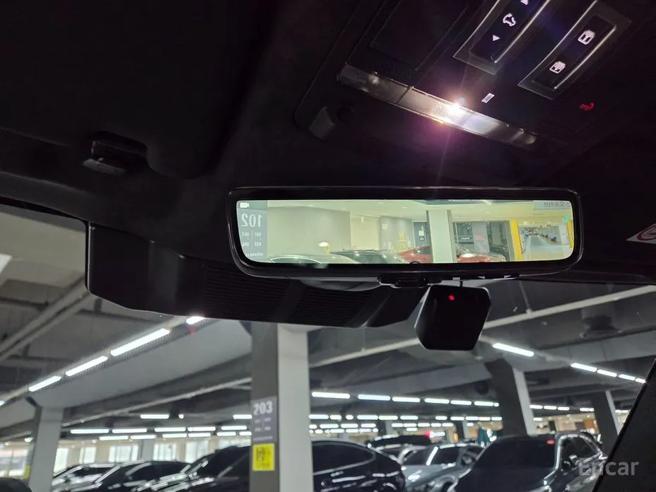 Фото 10 - Land Rover Defender