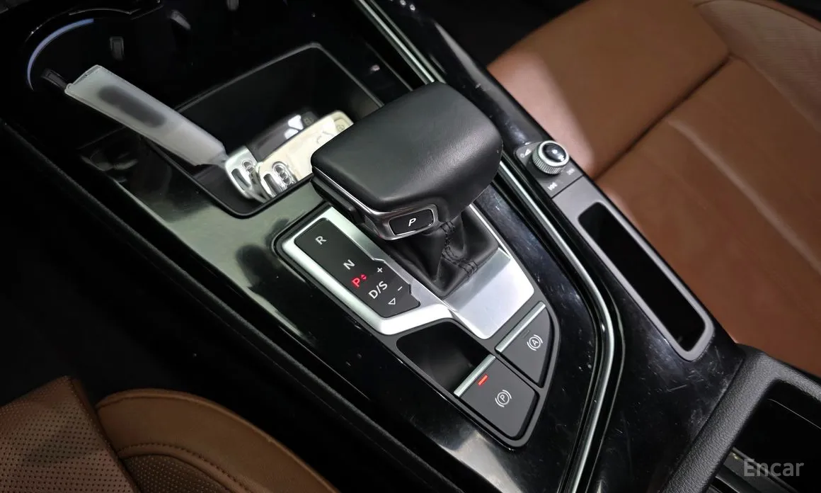 Фото 9 - Audi A4