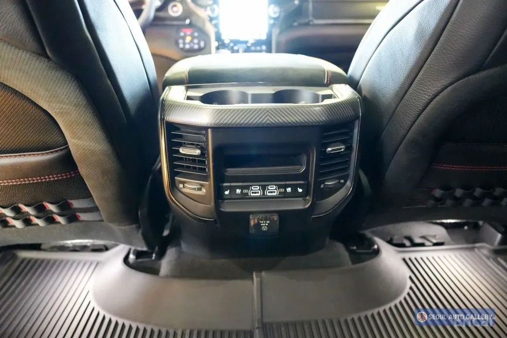 Фото 13 - Dodge Ram Pickup