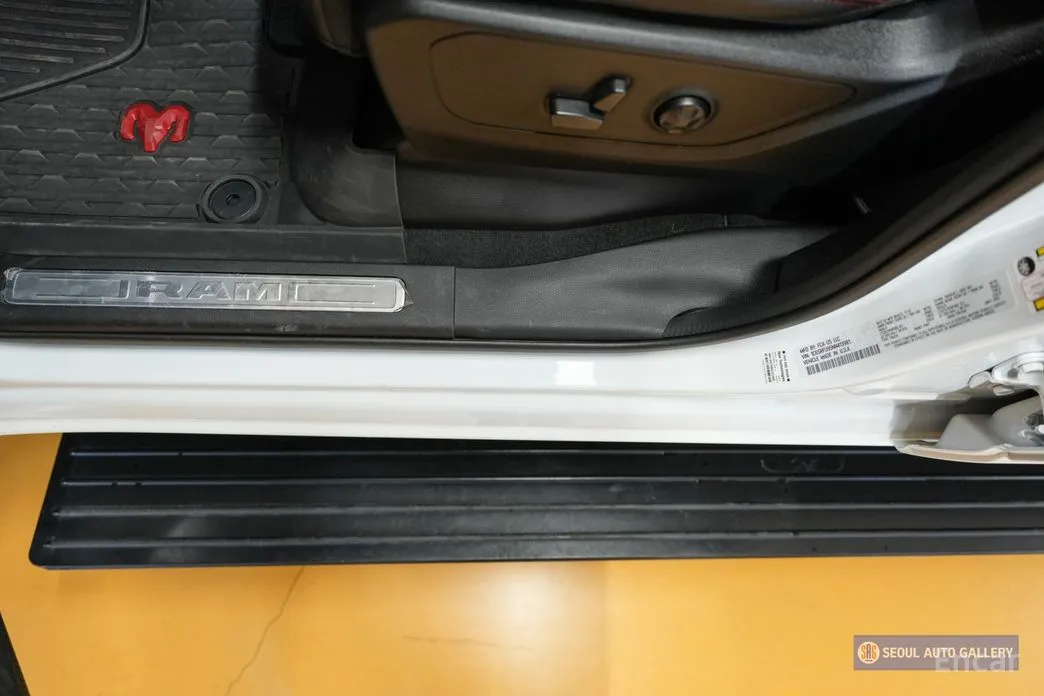 Фото 18 - Dodge Ram Pickup