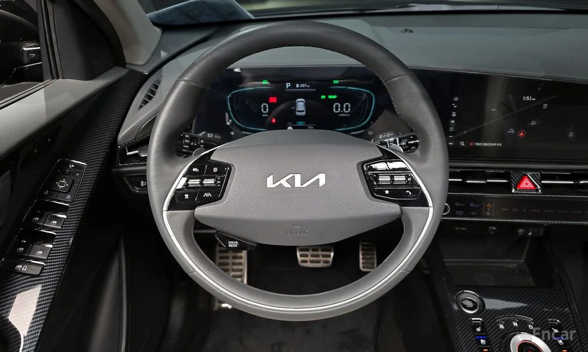 Photo 14 - Kia Niro