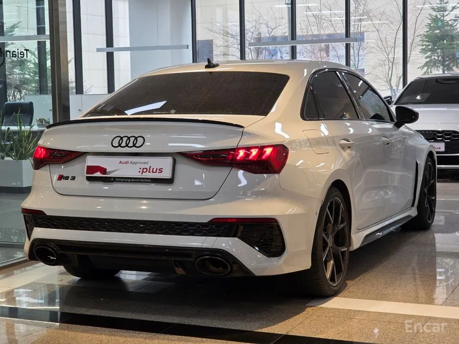 Фото 2 - Audi RS 3