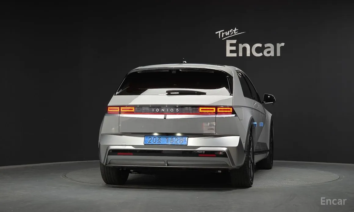 Фото 4 - Hyundai Ioniq 5