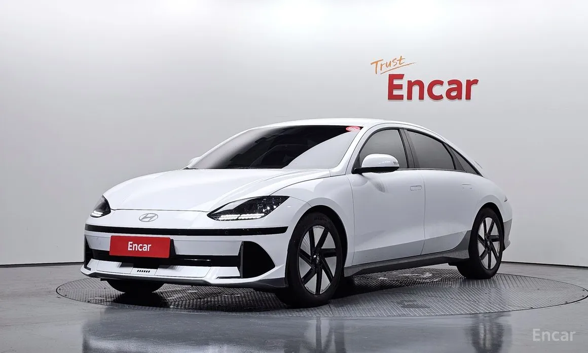 Photo 1 - Hyundai Ioniq 6