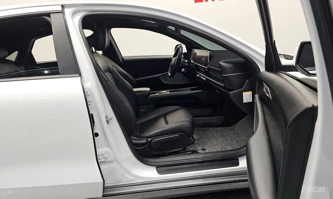 Photo 11 - Hyundai Ioniq 6