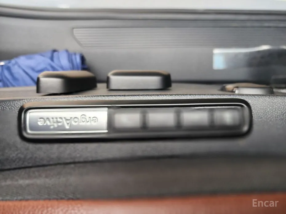 Photo 11 - Volkswagen ID.4