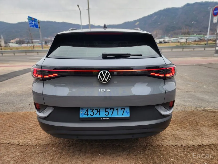 Photo 2 - Volkswagen ID.4