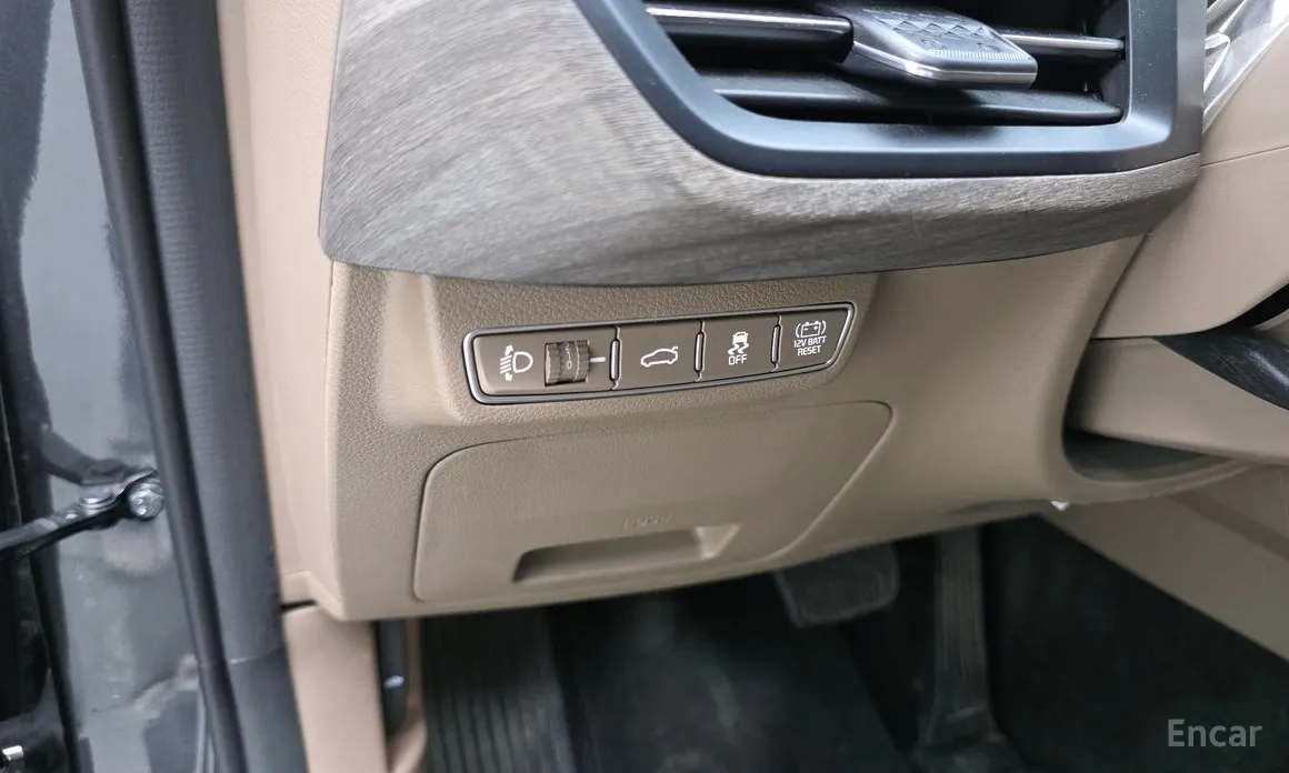 Фото 14 - Kia K8