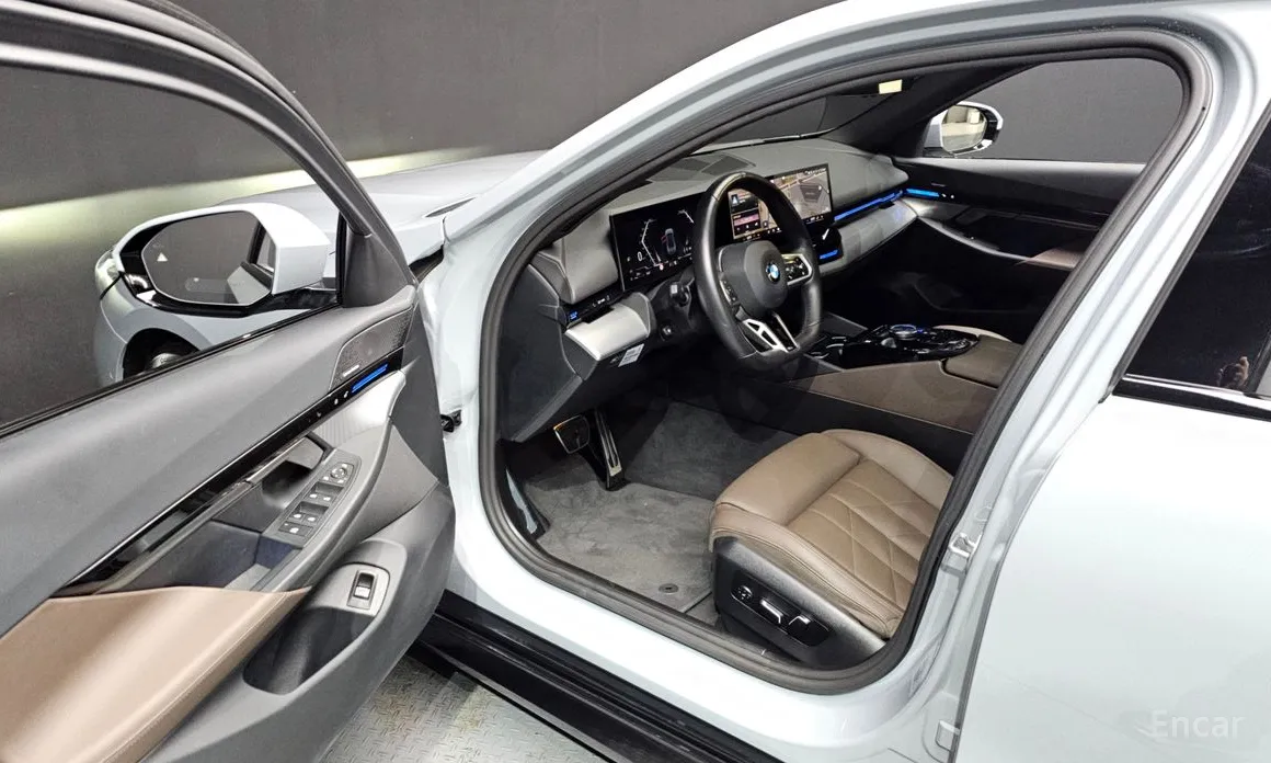 Фото 10 - BMW 5 Series