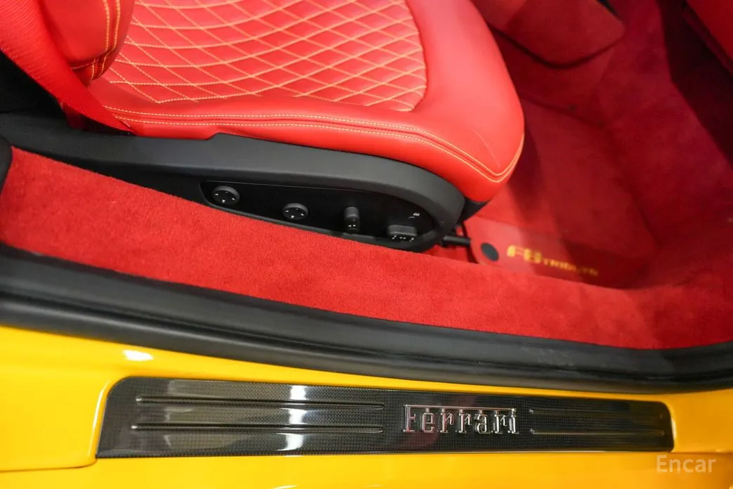 Фото 14 - Ferrari F8