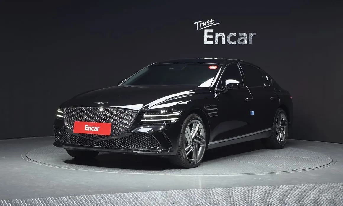 Фото 1 - Genesis G80