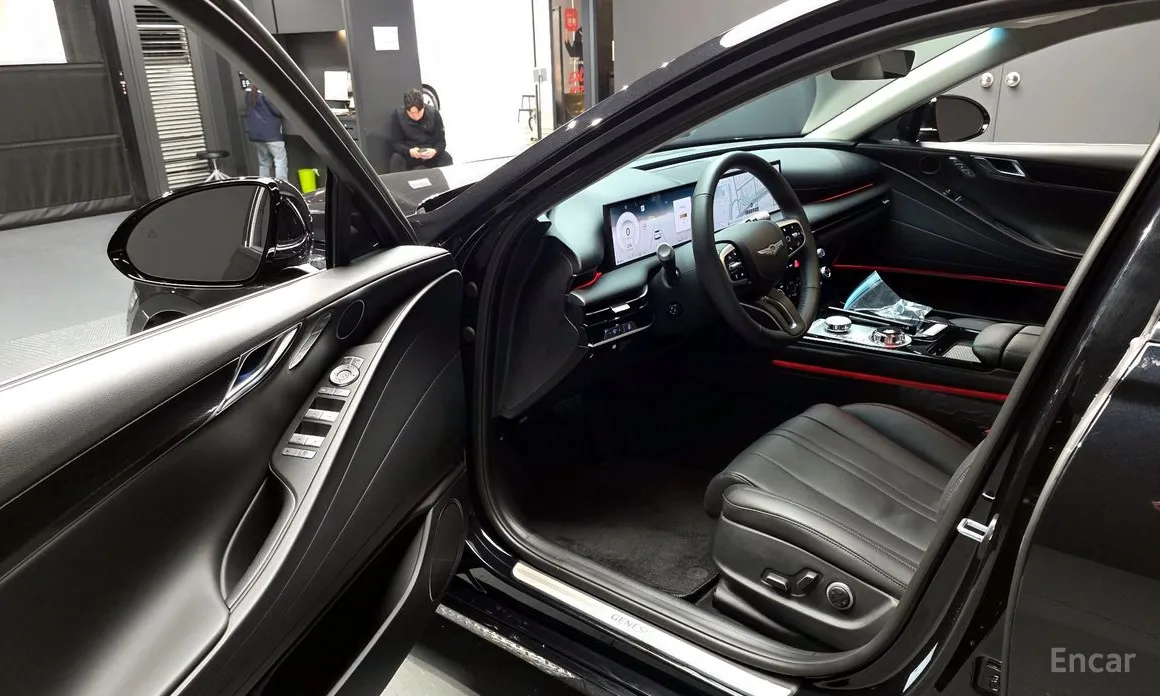 Фото 10 - Genesis G80