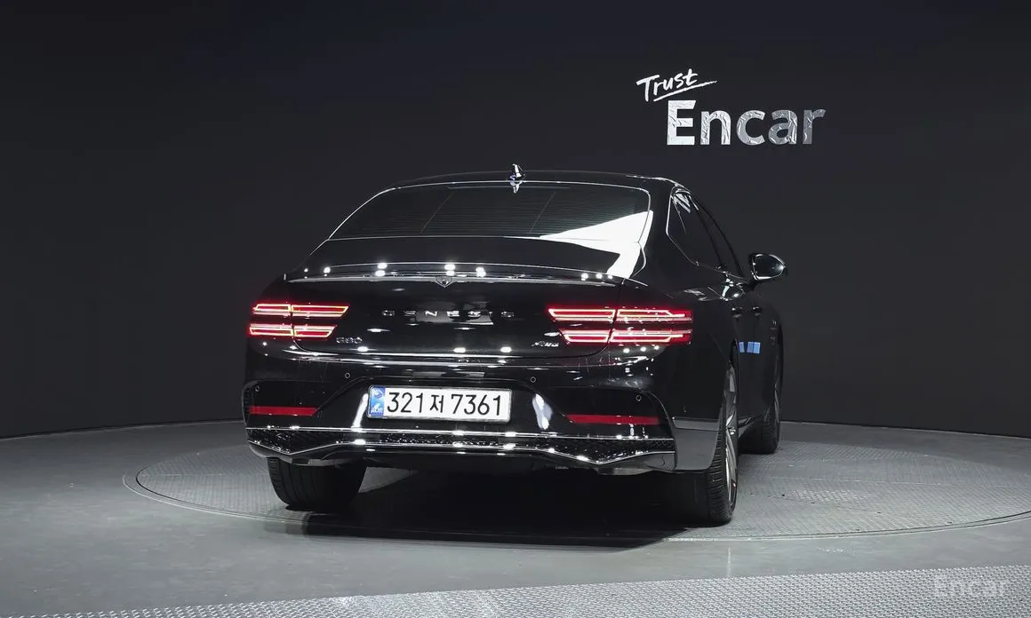 Фото 4 - Genesis G80