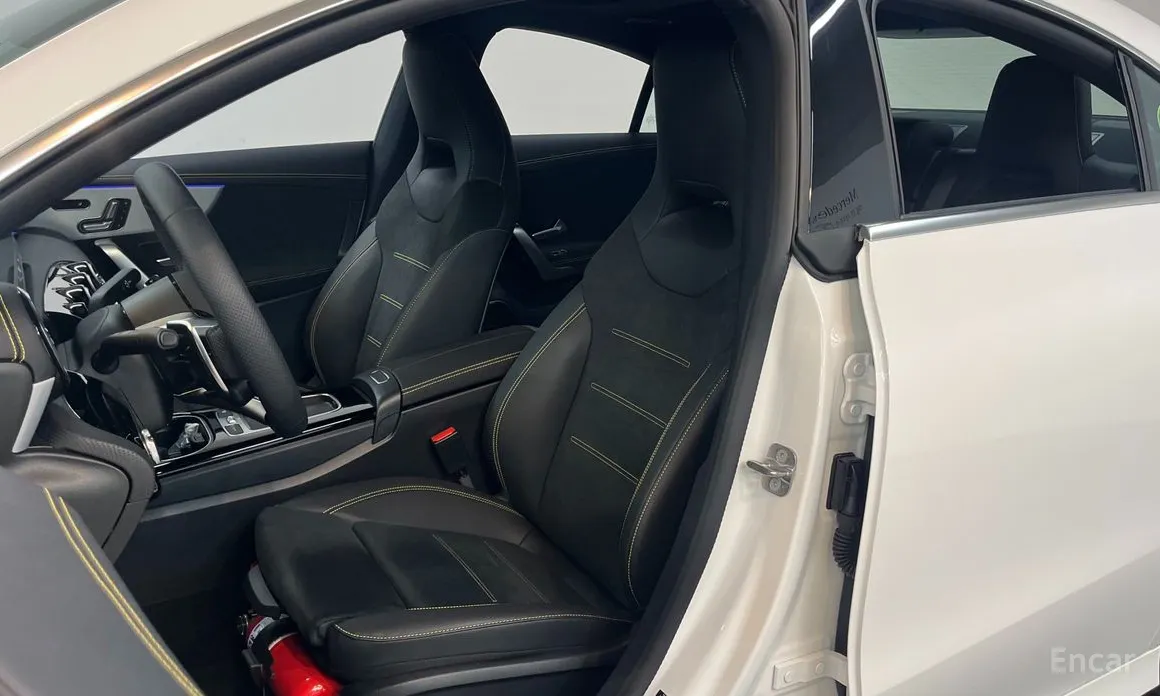 Фото 11 - Mercedes-Benz CLA-Class