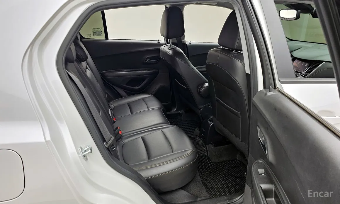 Фото 12 - Chevrolet Trax