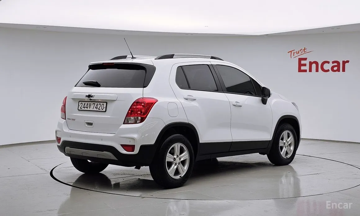 Фото 2 - Chevrolet Trax