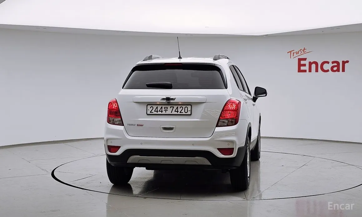 Фото 4 - Chevrolet Trax