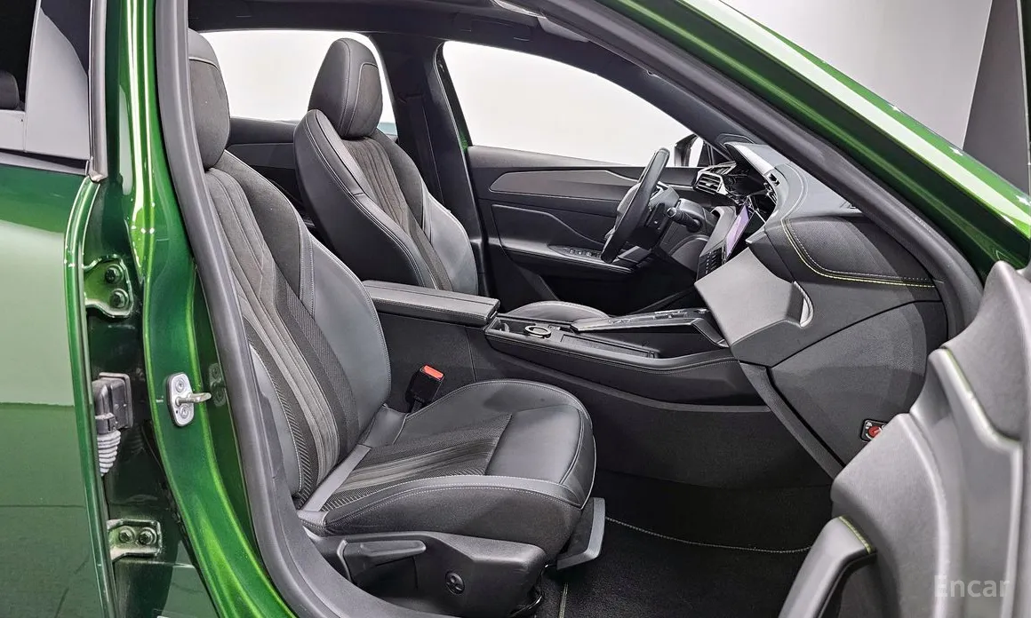 Фото 10 - Peugeot 308