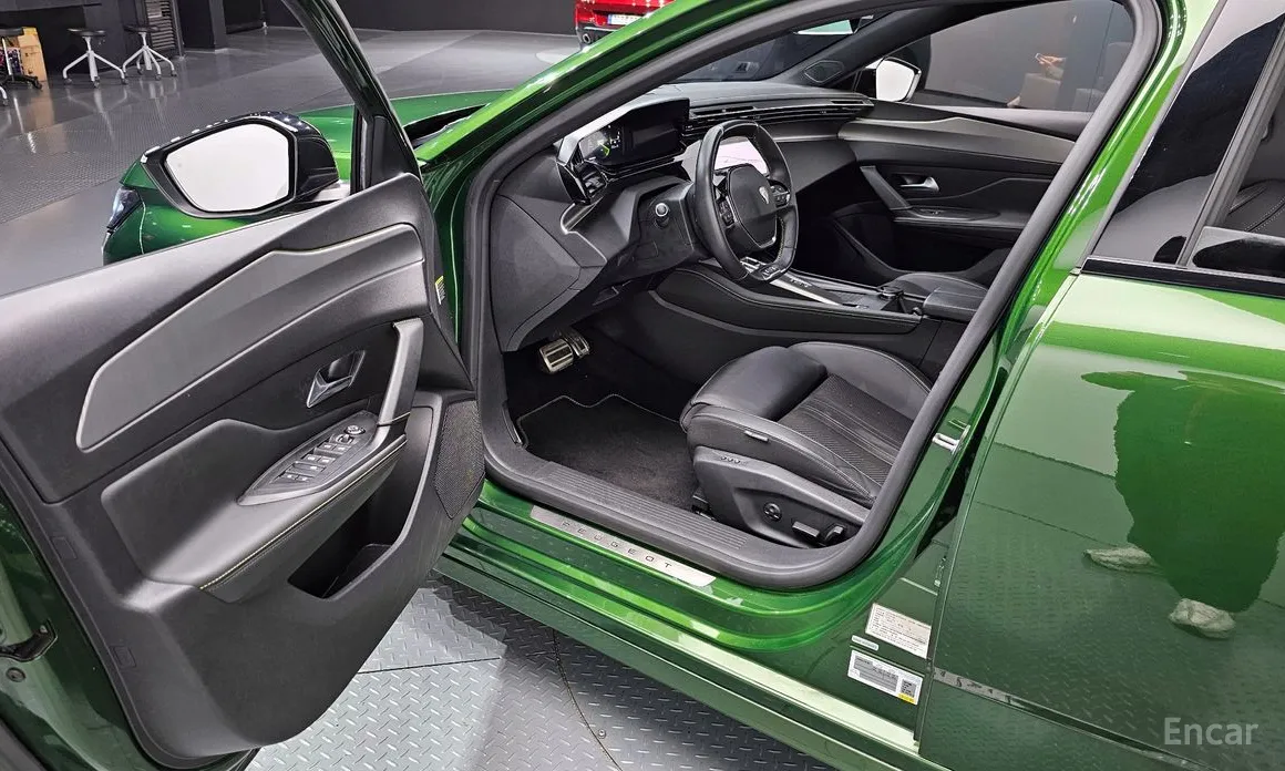 Фото 11 - Peugeot 308