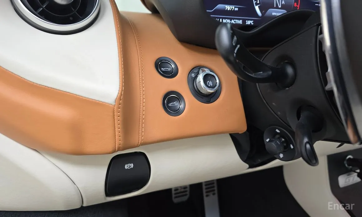 Фото 16 - McLaren GT