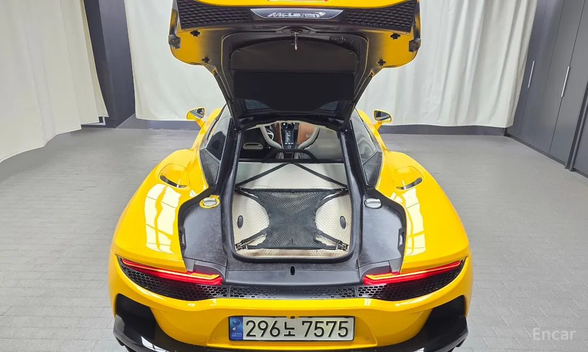 Фото 20 - McLaren GT