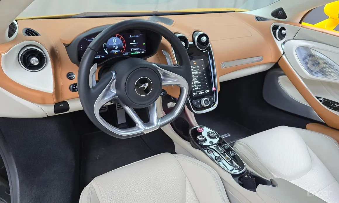 Фото 7 - McLaren GT