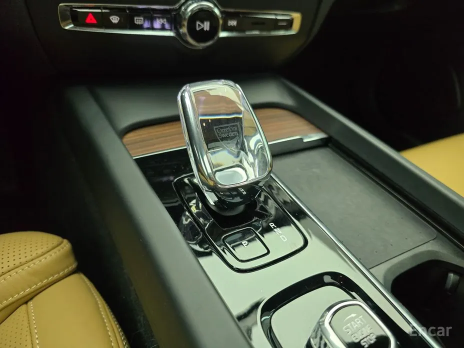 Фото 9 - Volvo S60