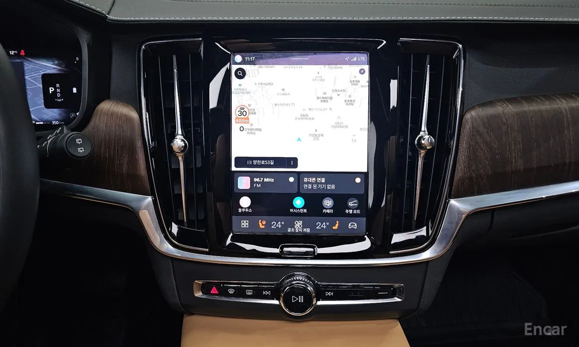 Фото 14 - Volvo V90