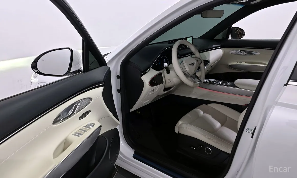 Фото 10 - Genesis GV70