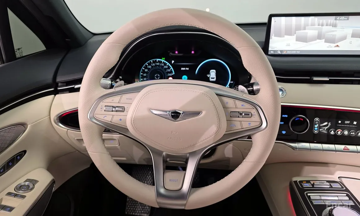 Фото 13 - Genesis GV70