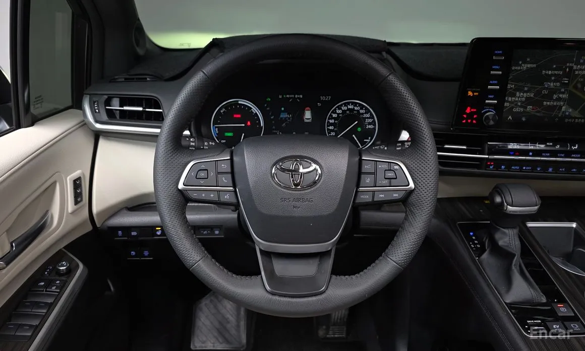 Фото 14 - Toyota Sienna