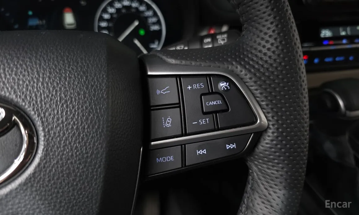 Фото 17 - Toyota Sienna