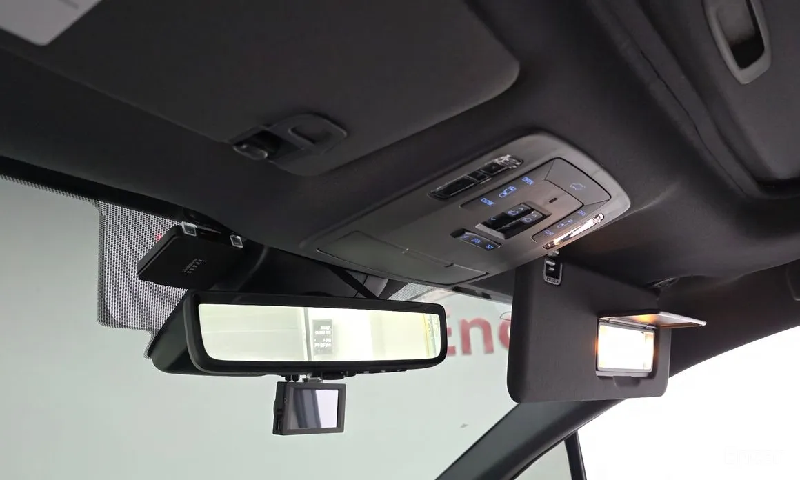 Фото 18 - Toyota Sienna