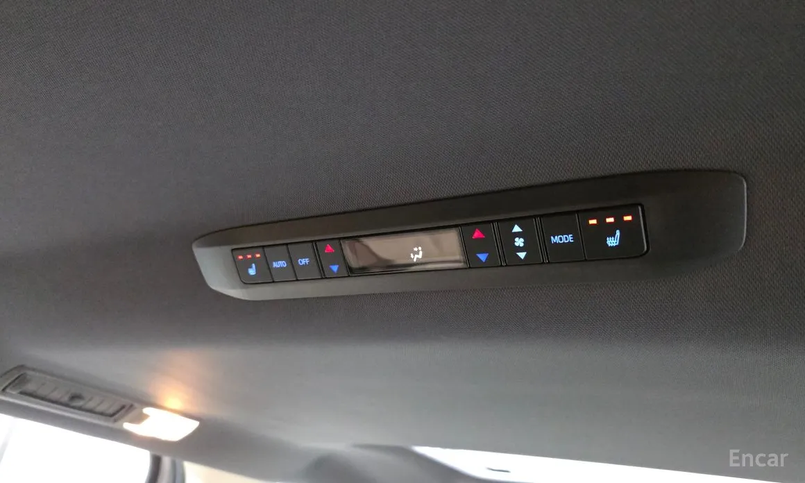 Фото 19 - Toyota Sienna