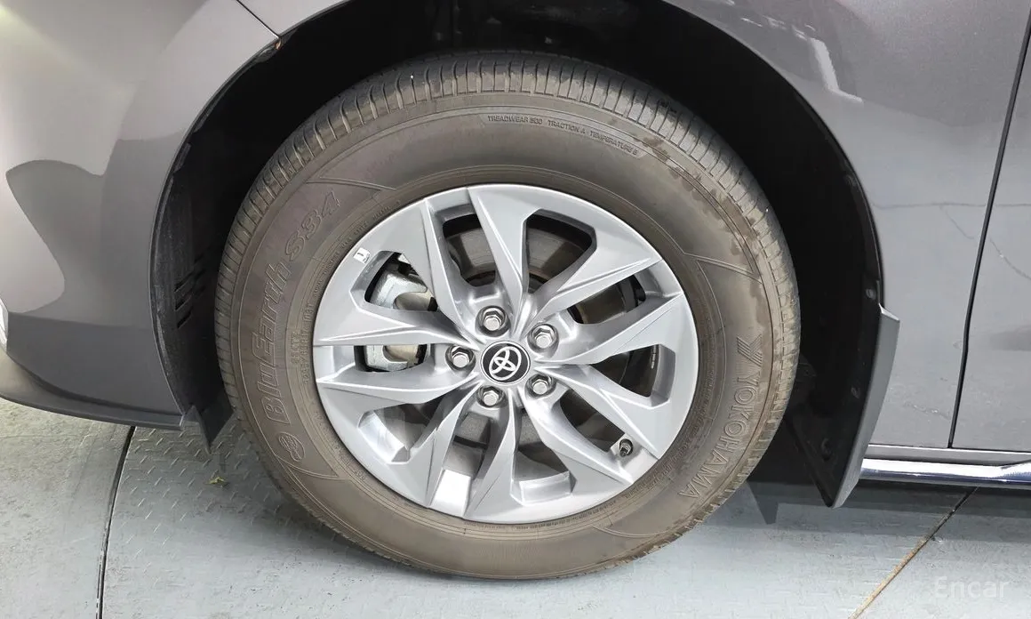 Фото 5 - Toyota Sienna