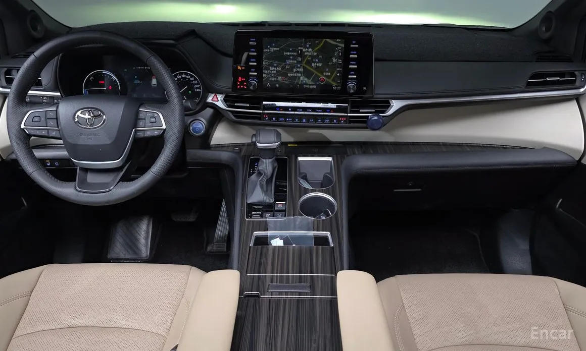 Фото 7 - Toyota Sienna