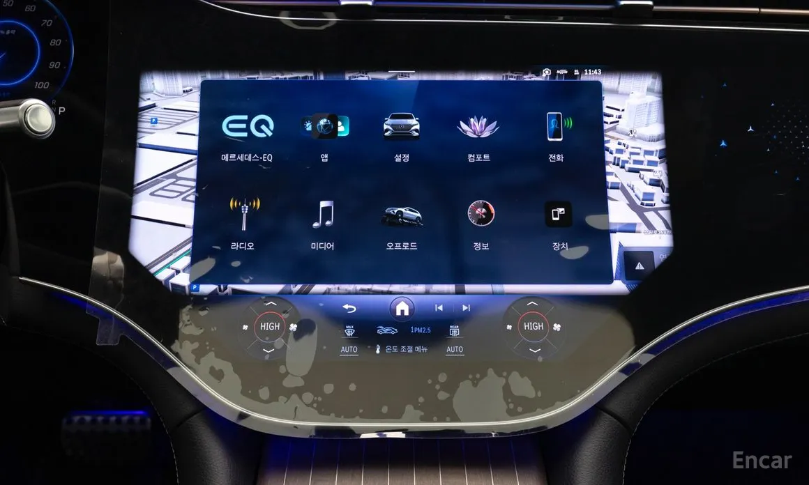 Фото 16 - Mercedes-Benz EQS