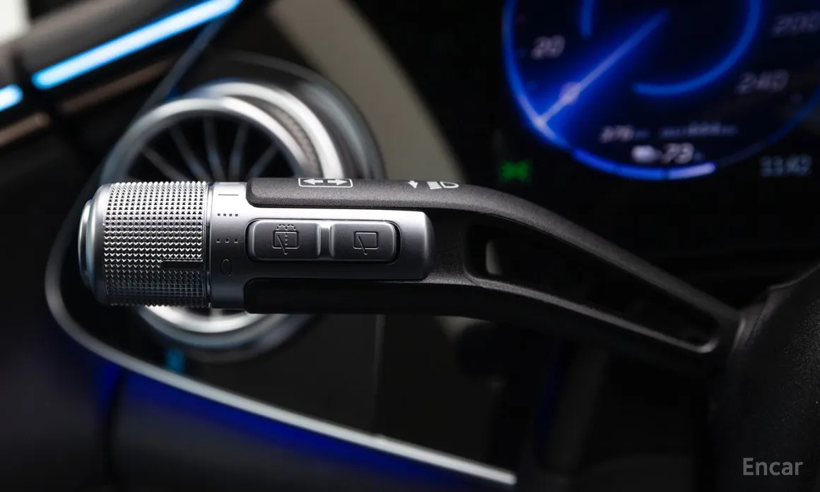 Фото 18 - Mercedes-Benz EQS