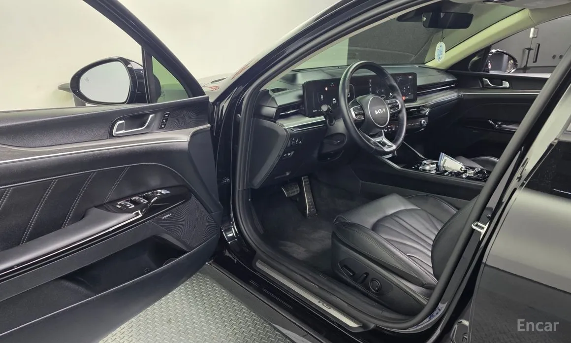 Фото 10 - Kia K5