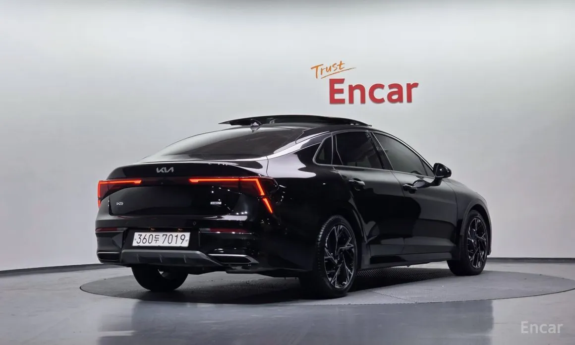 Фото 2 - Kia K5
