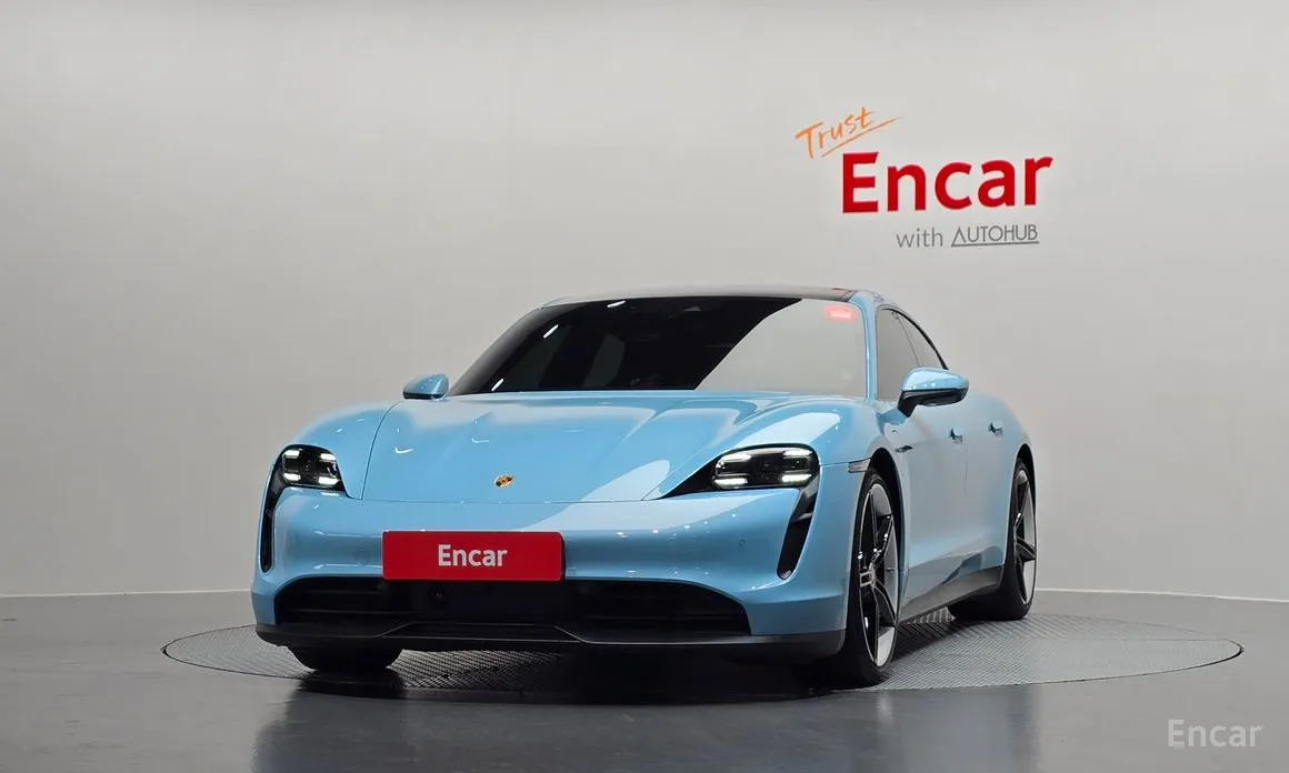 Фото 3 - Porsche Taycan