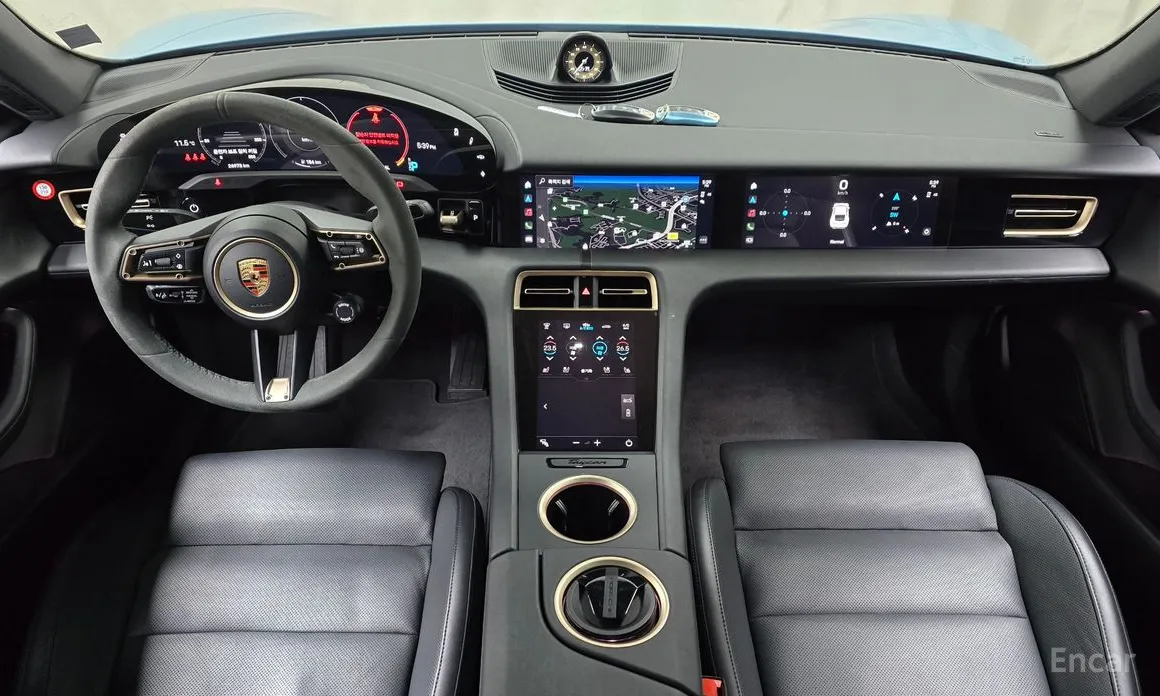 Фото 7 - Porsche Taycan