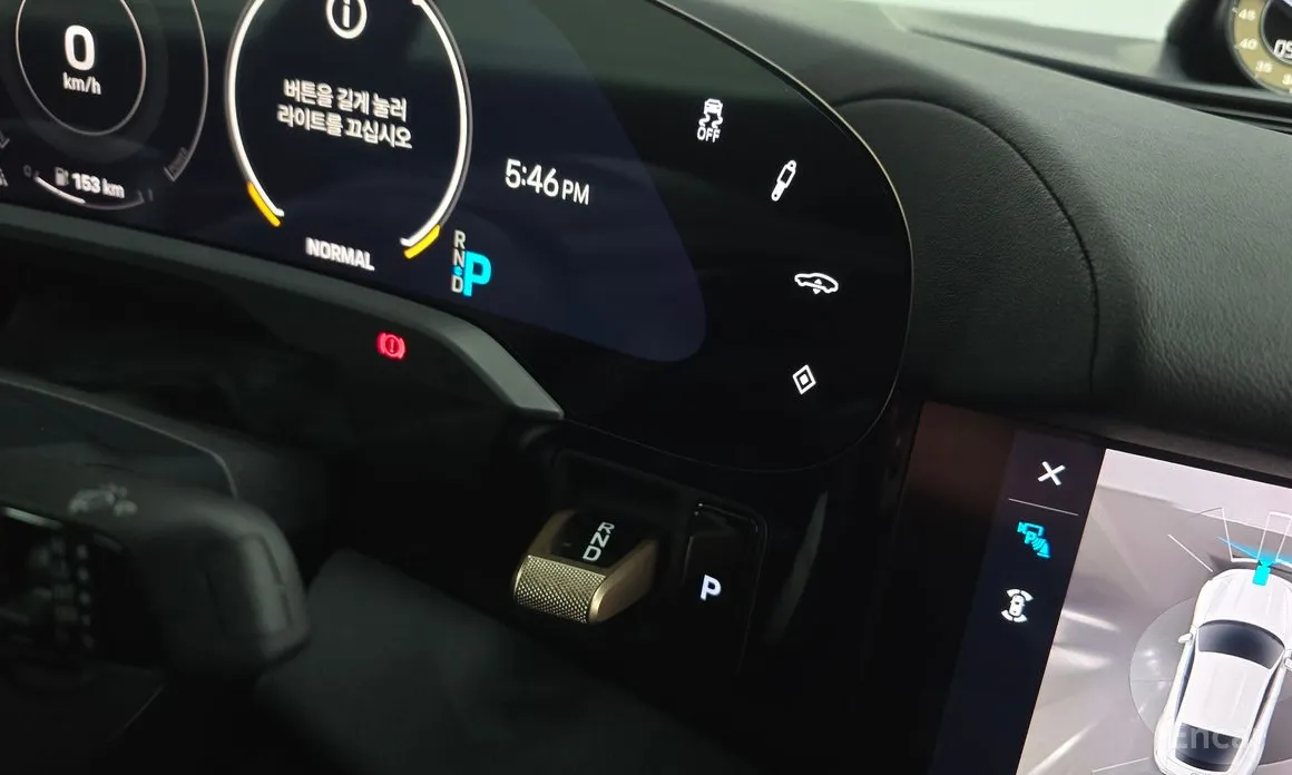 Фото 9 - Porsche Taycan