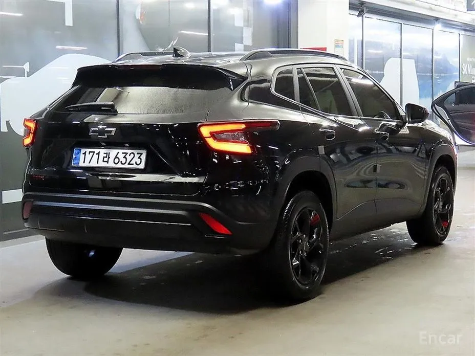 Фото 4 - Chevrolet Trax