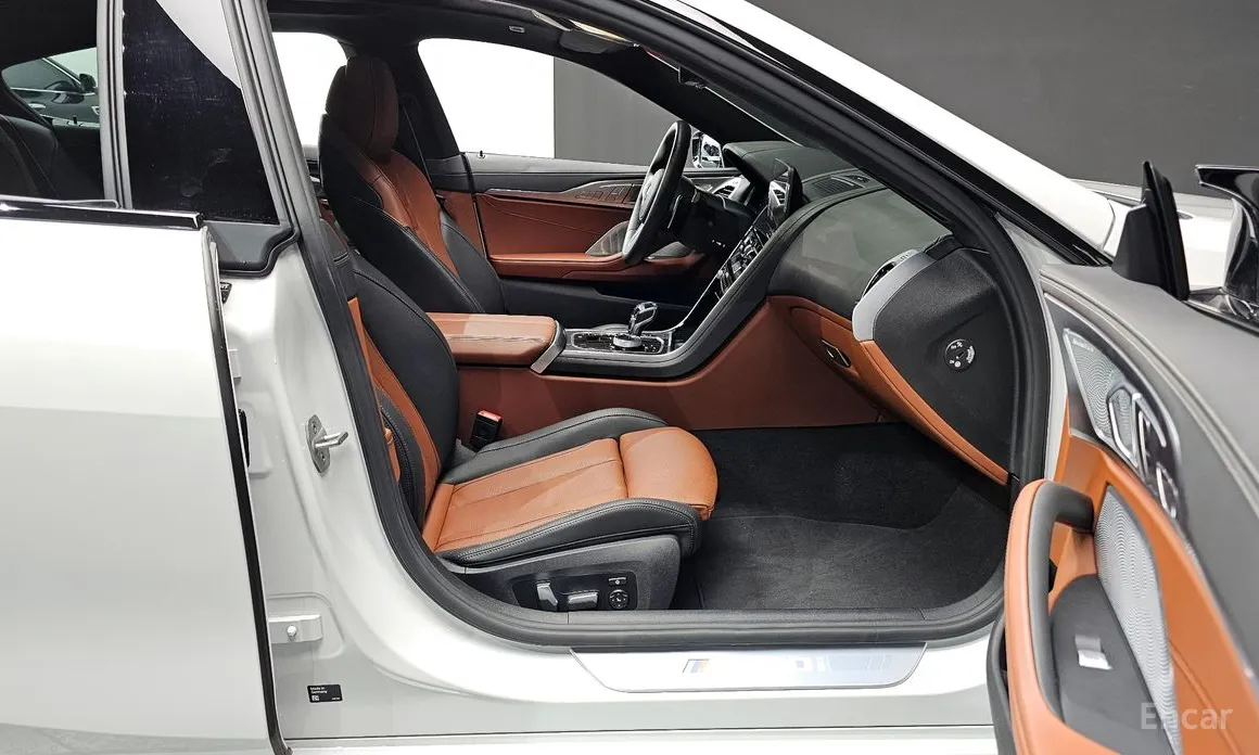 Фото 11 - BMW 8 Series