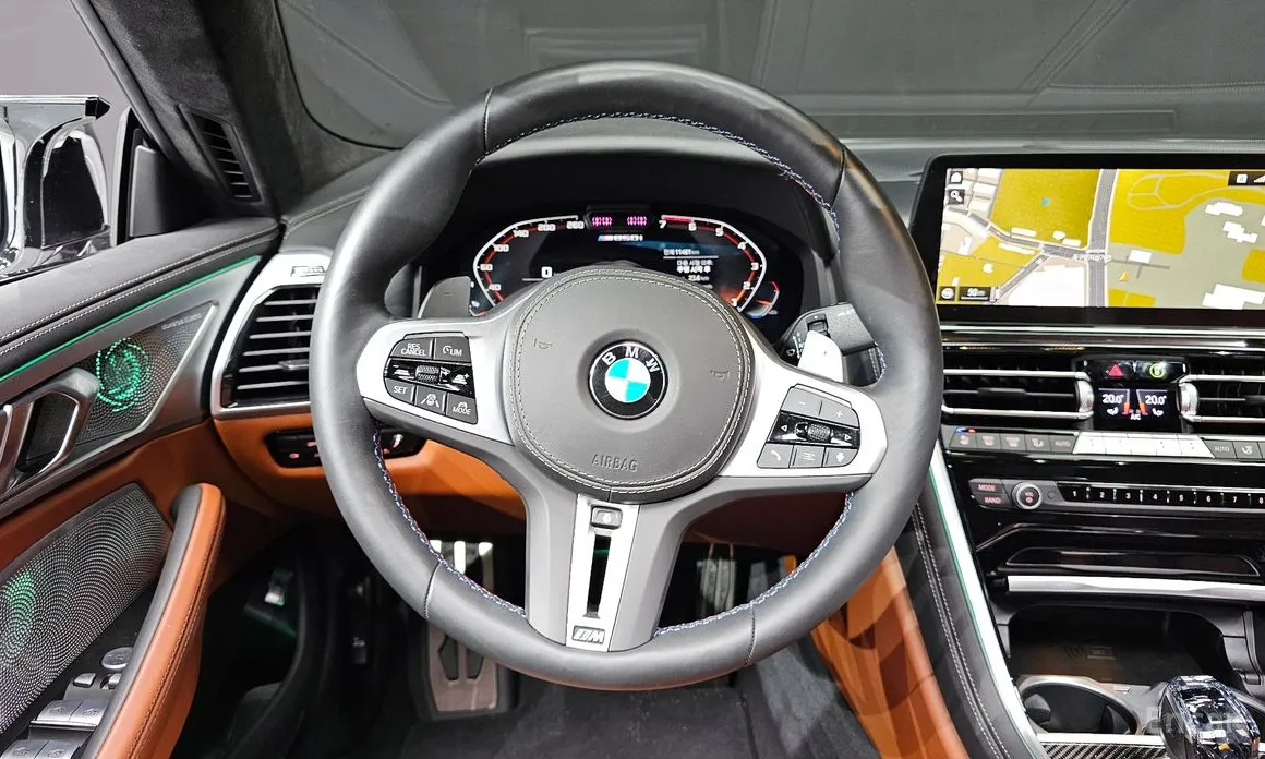 Фото 13 - BMW 8 Series