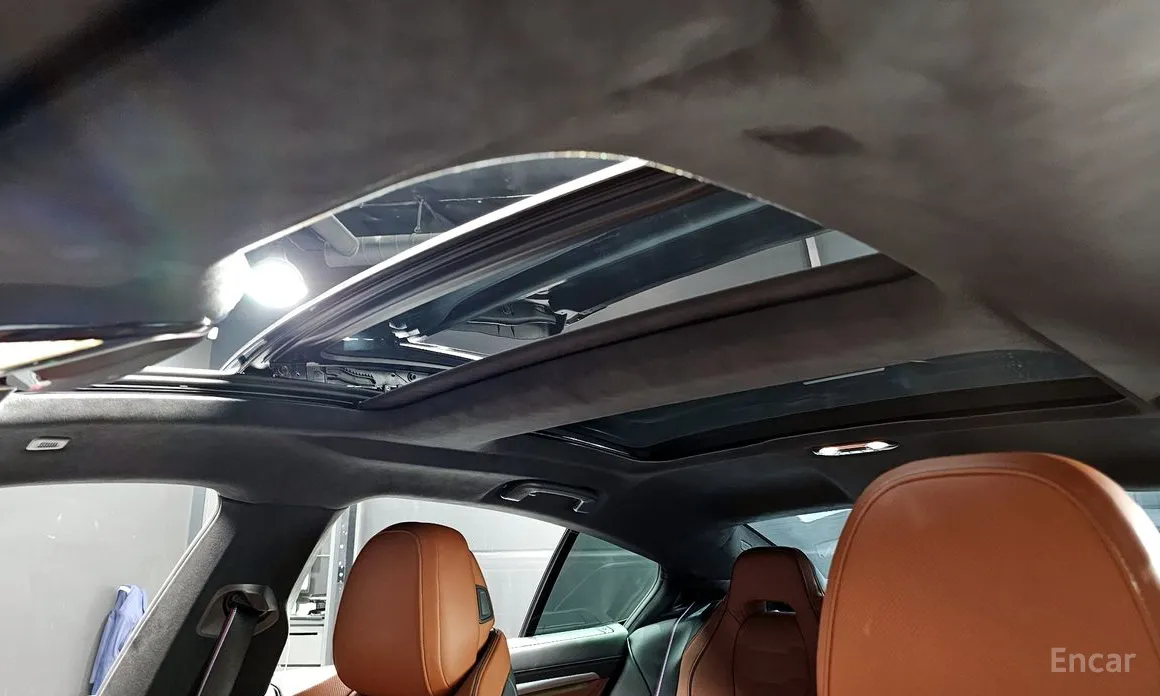 Фото 17 - BMW 8 Series